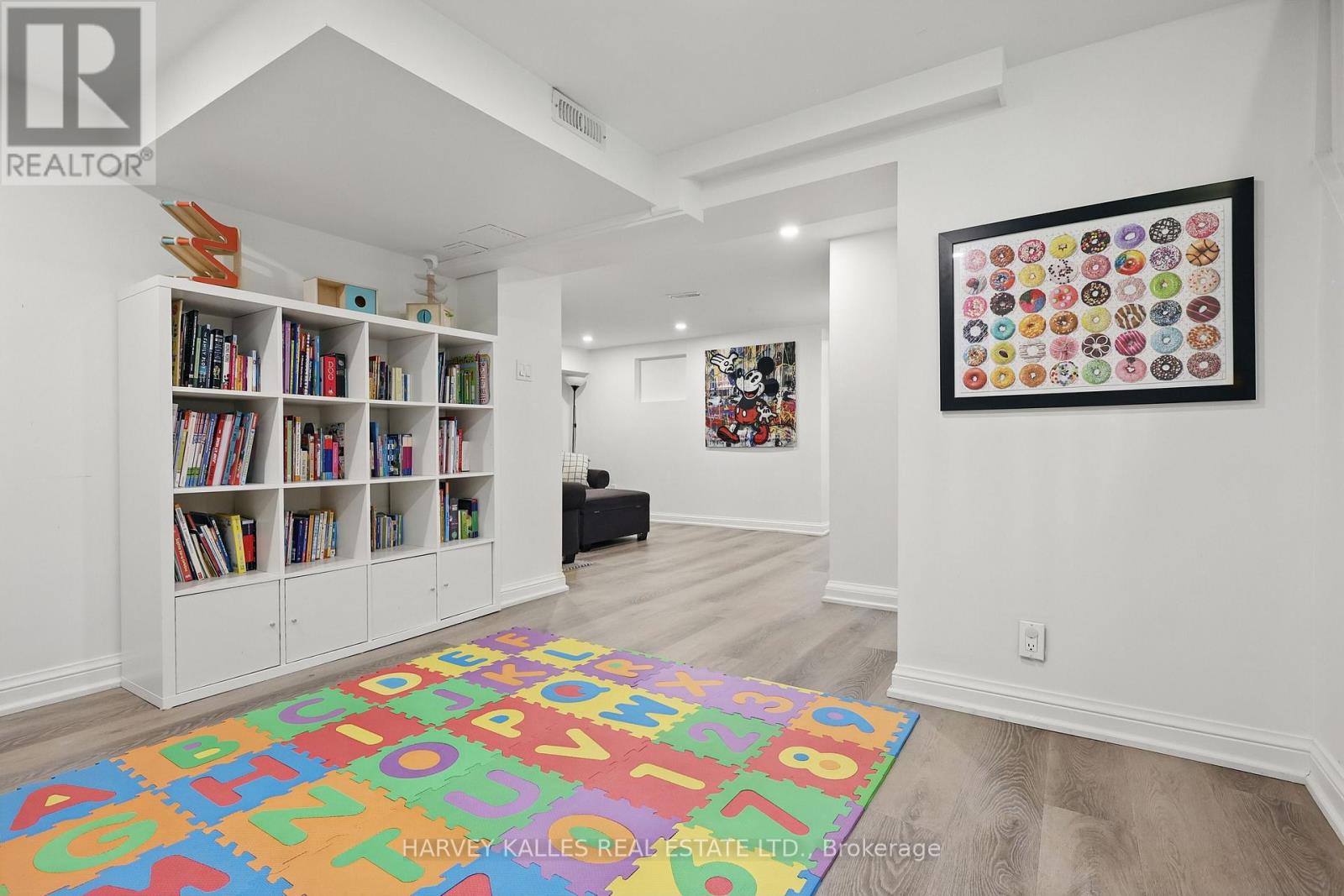 219 Delhi Avenue, Toronto, Ontario  M3H 1A9 - Photo 39 - C12193641