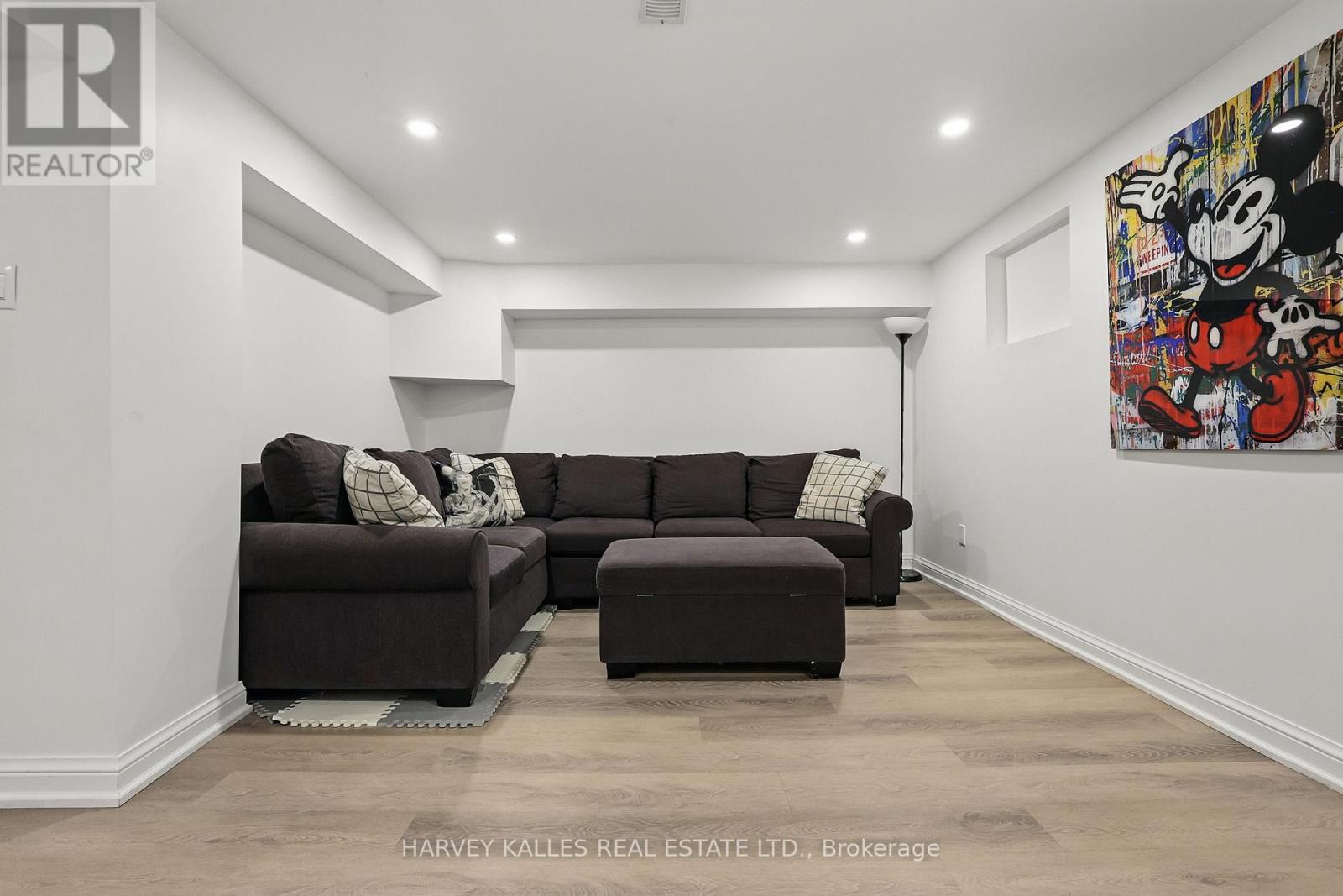 219 Delhi Avenue, Toronto, Ontario  M3H 1A9 - Photo 40 - C12193641