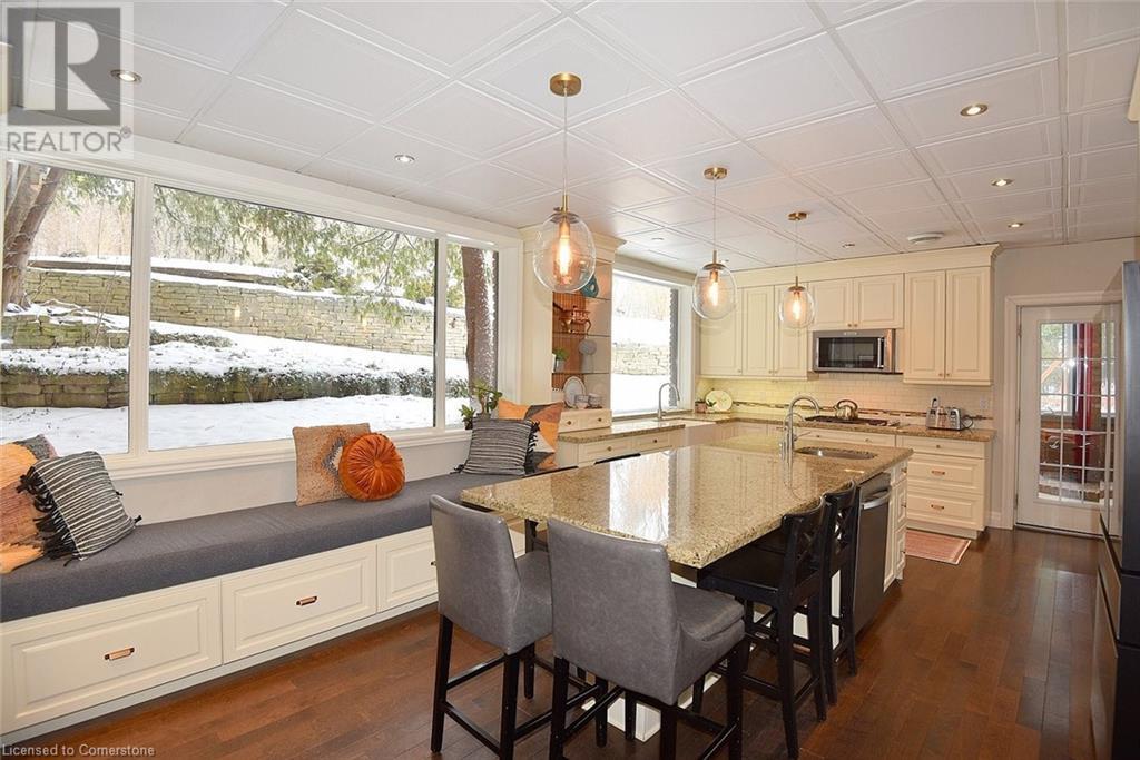 3 Harvest Court, Dundas, Ontario  L9H 5K2 - Photo 12 - 40736782