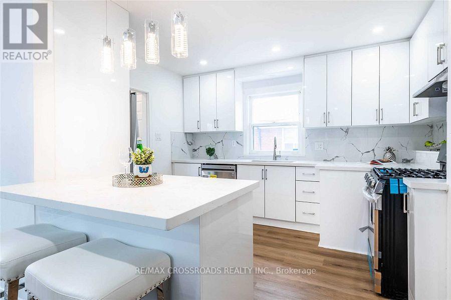 6 Larkhall Avenue, Toronto, Ontario  M1J 1V1 - Photo 10 - E12193654