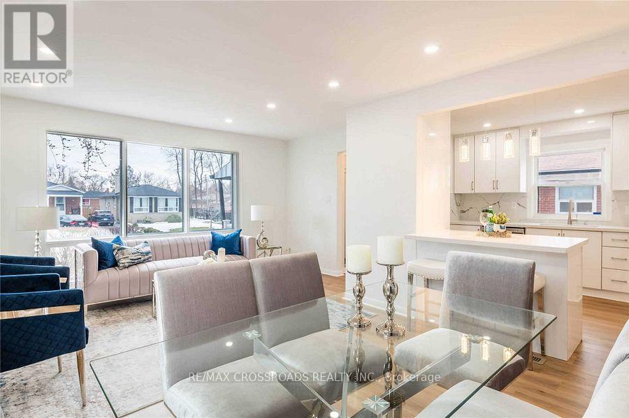 6 Larkhall Avenue, Toronto, Ontario  M1J 1V1 - Photo 7 - E12193654