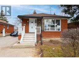 6 LARKHALL AVENUE, Toronto, Ontario