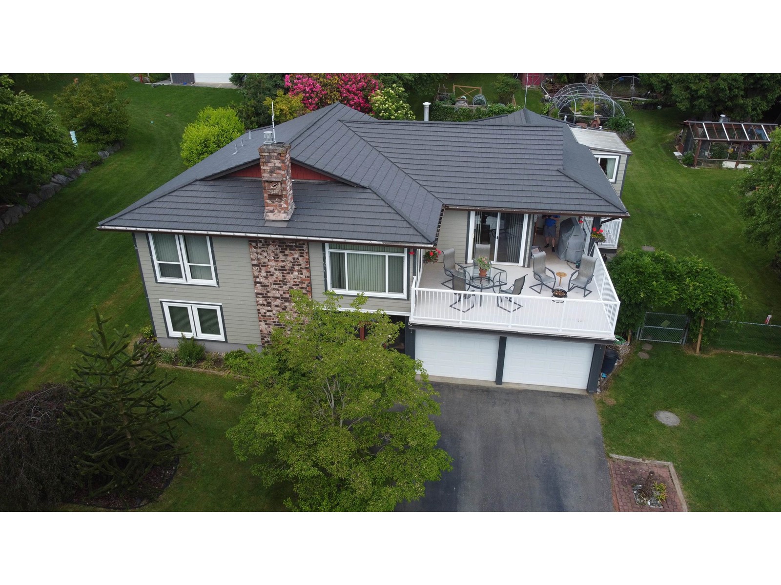 18073 19a Avenue, Surrey, British Columbia  V3Z 9V2 - Photo 1 - R3010403