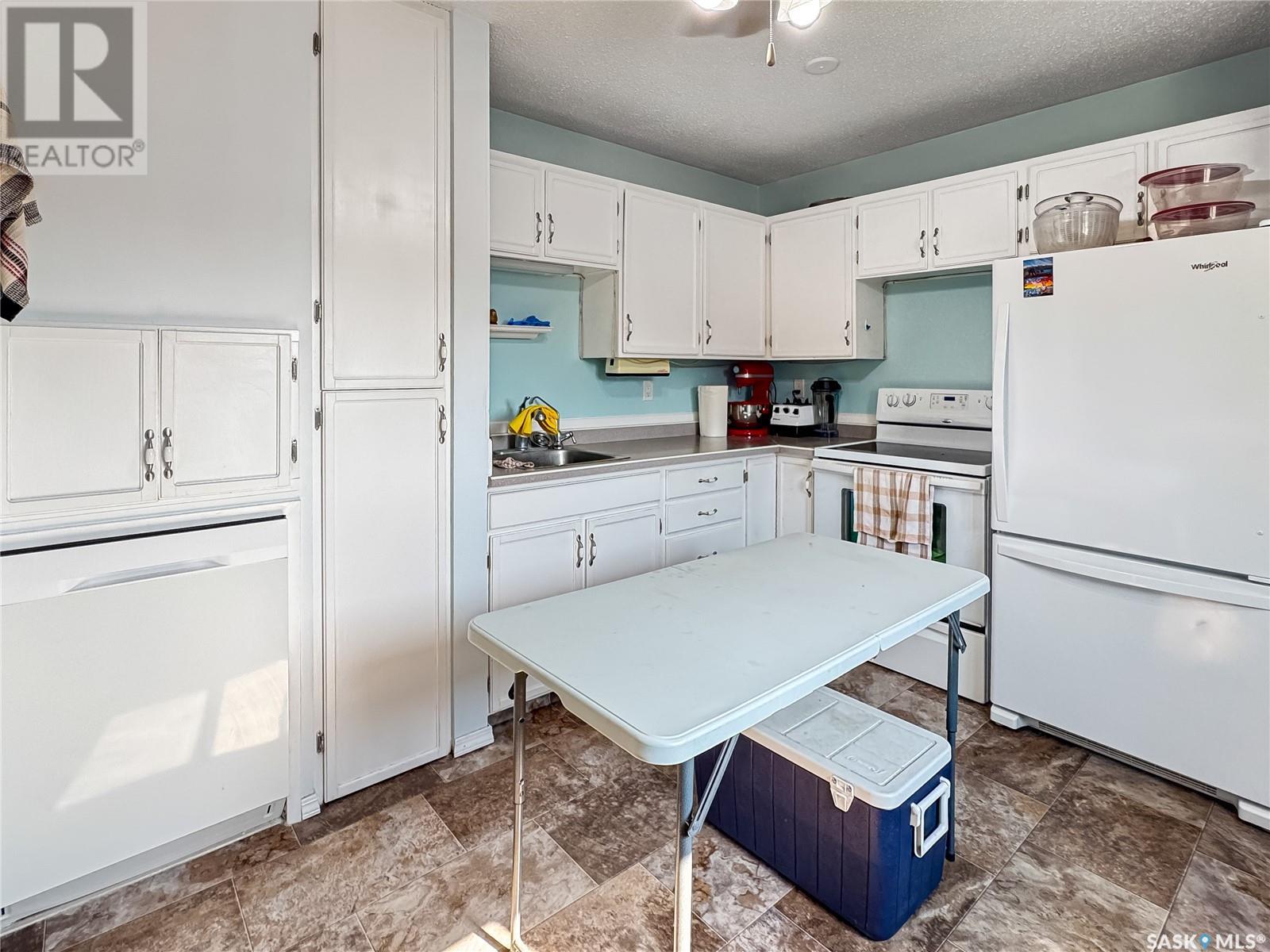 1628 Mackenzie King Crescent, North Battleford, Saskatchewan  S9A 3E3 - Photo 2 - SK007890
