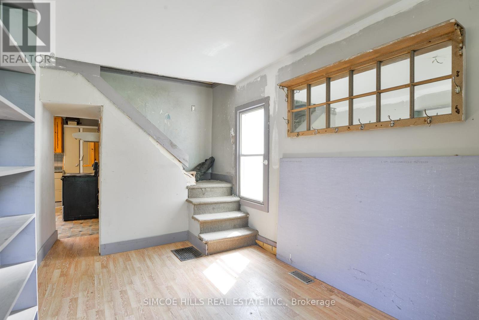 236 Front Street S, Orillia, Ontario  L3V 4T2 - Photo 11 - S12193616