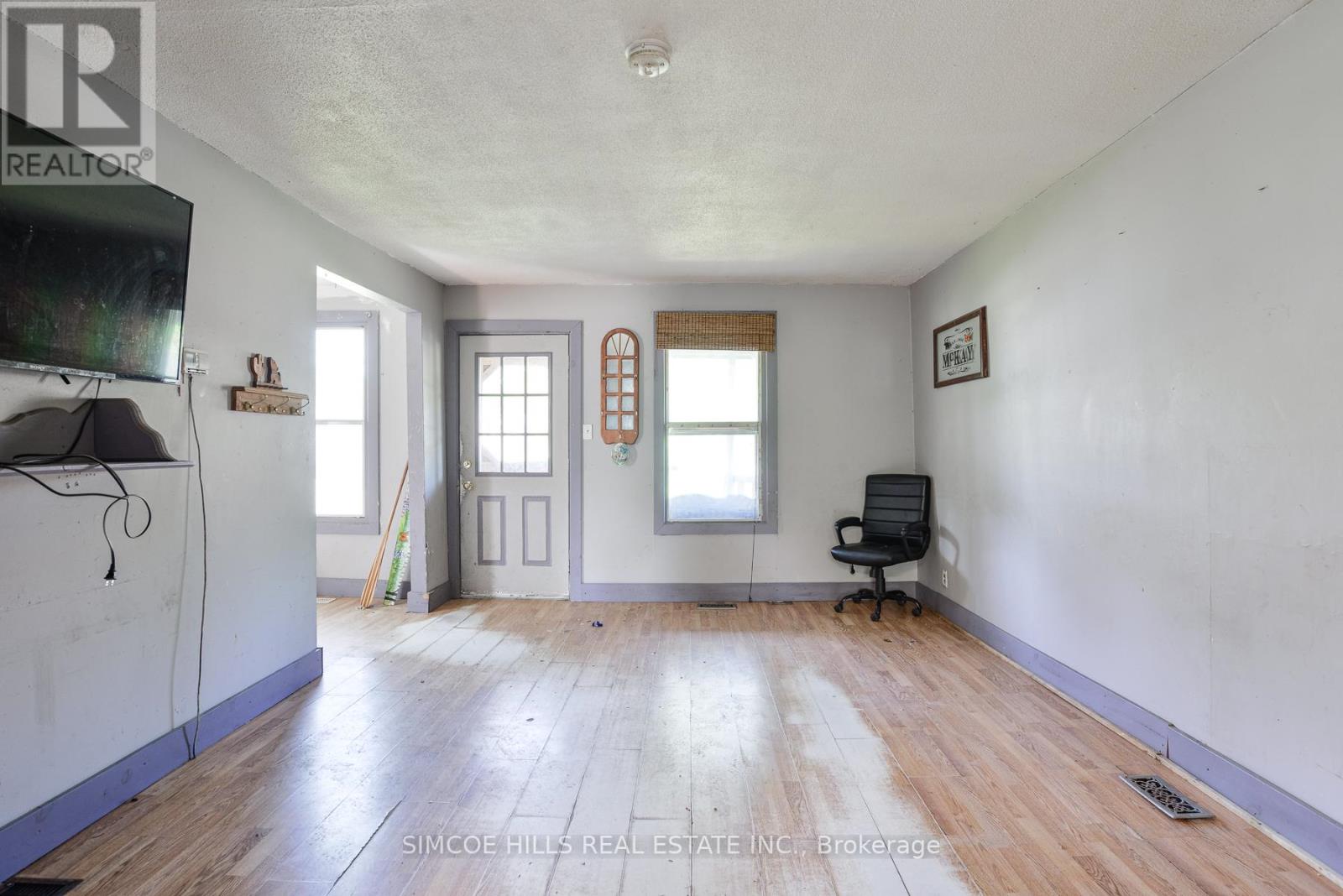 236 Front Street S, Orillia, Ontario  L3V 4T2 - Photo 8 - S12193616