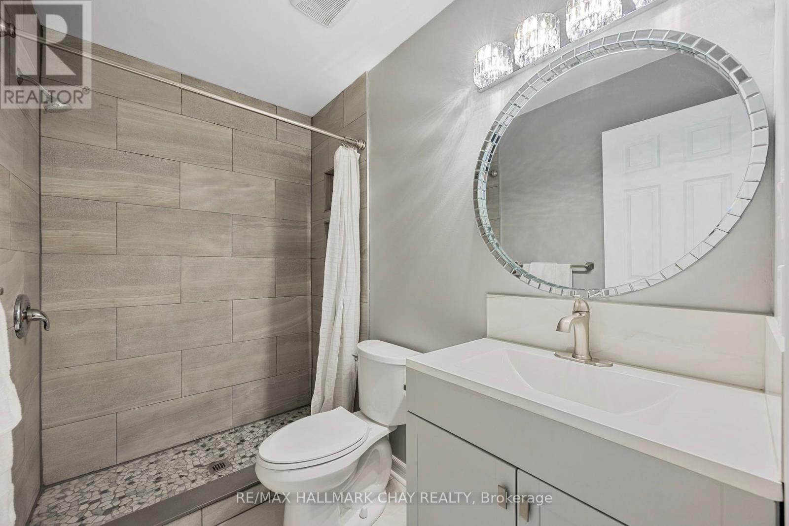 2330 Lakeshore Road E, Oro-Medonte, Ontario  L0L 1T0 - Photo 20 - S12193620