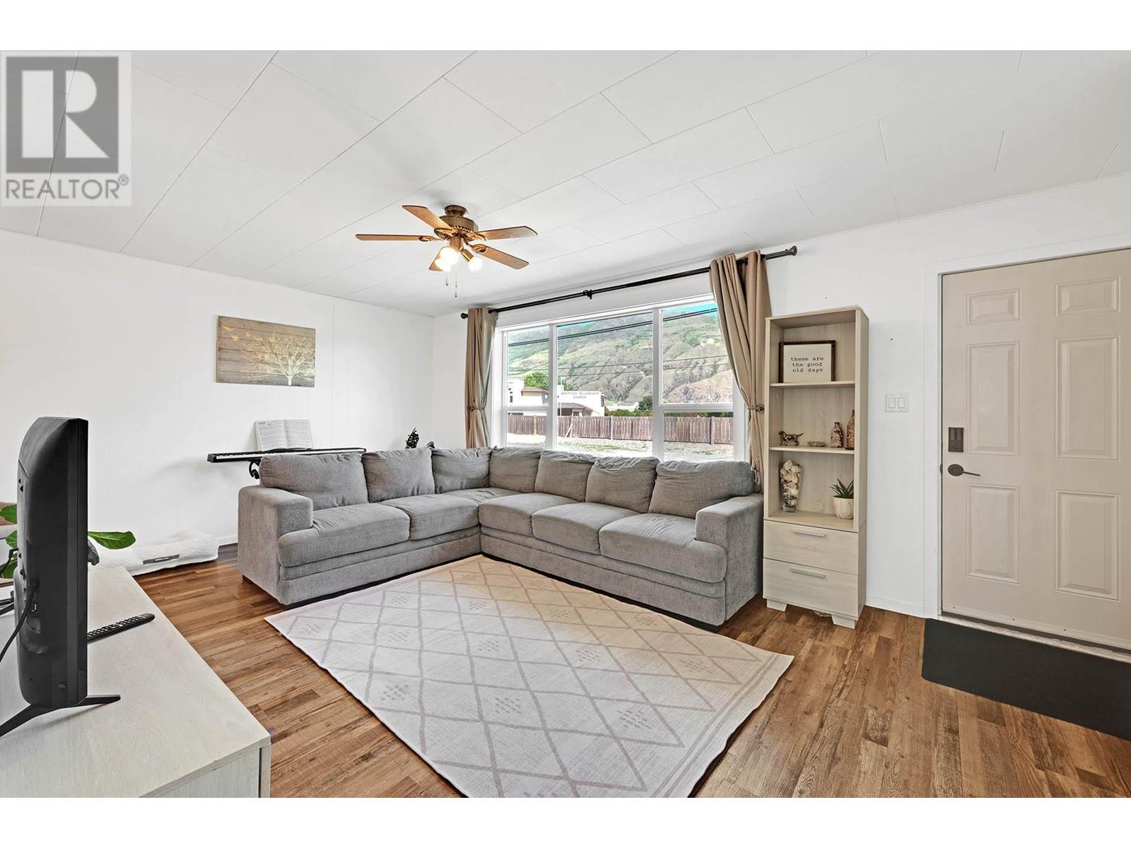 Property at 2820 WESTSYDE Road image 2