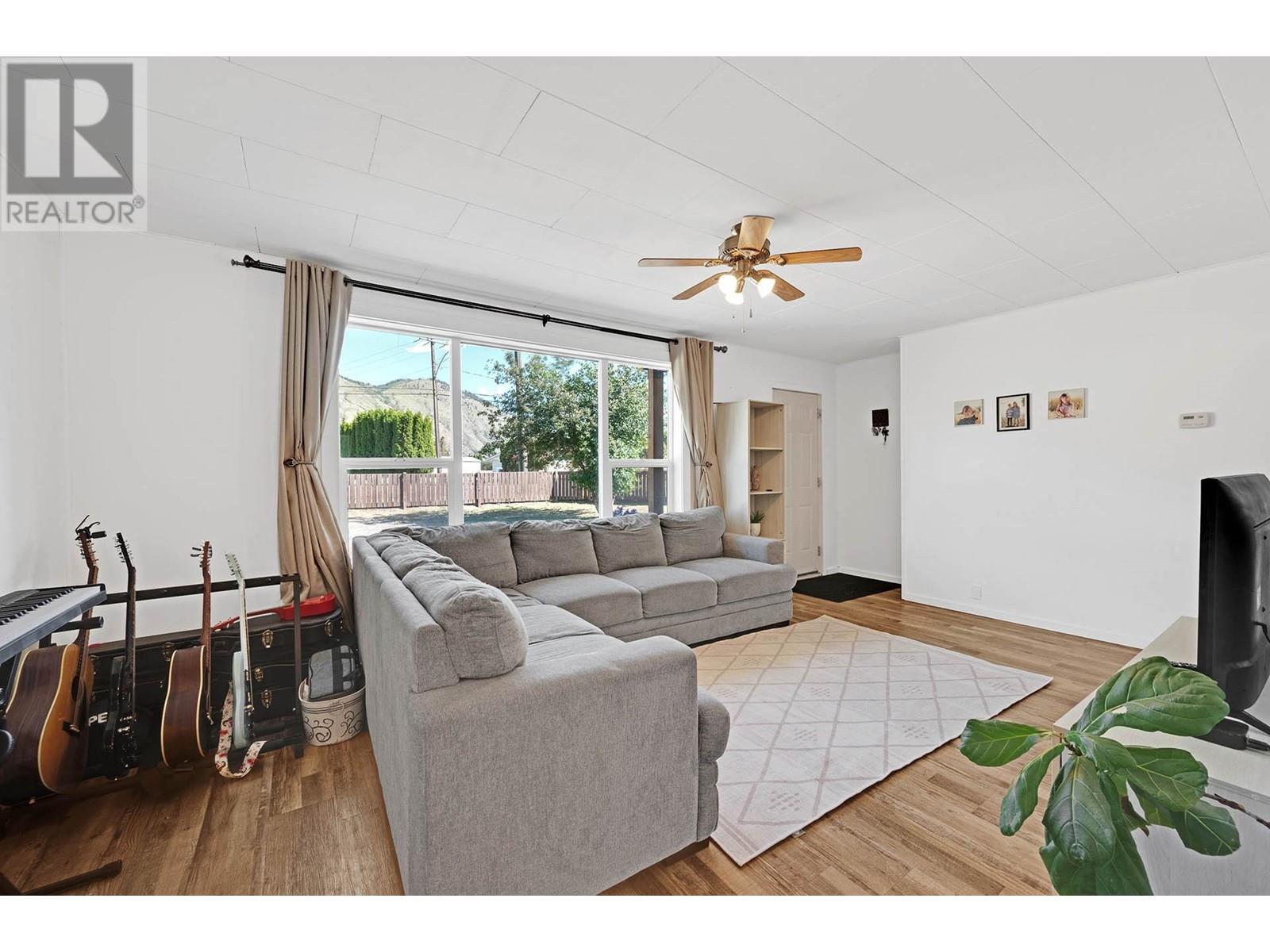 Property at 2820 WESTSYDE Road image 4