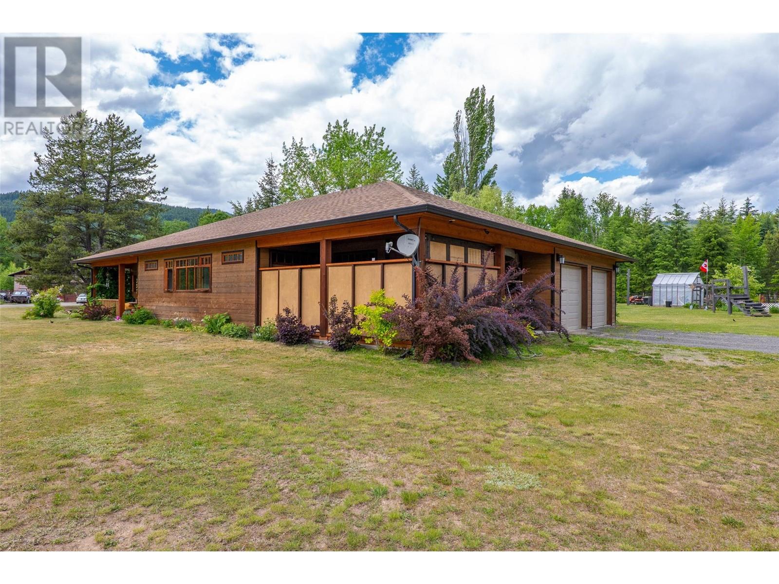 337 Sunshine Valley Road, Clearwater, British Columbia  V0E 1N2 - Photo 3 - 10350559