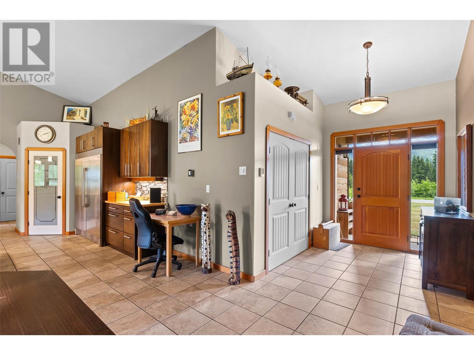 337 Sunshine Valley Road, Clearwater, British Columbia  V0E 1N2 - Photo 5 - 10350559