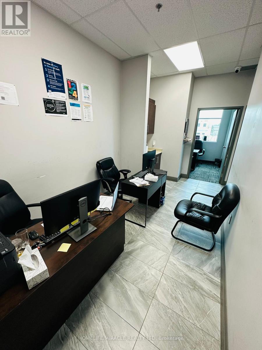 213 C - 2970 Drew Road, Mississauga, Ontario  L4T 0A6 - Photo 5 - W12193613