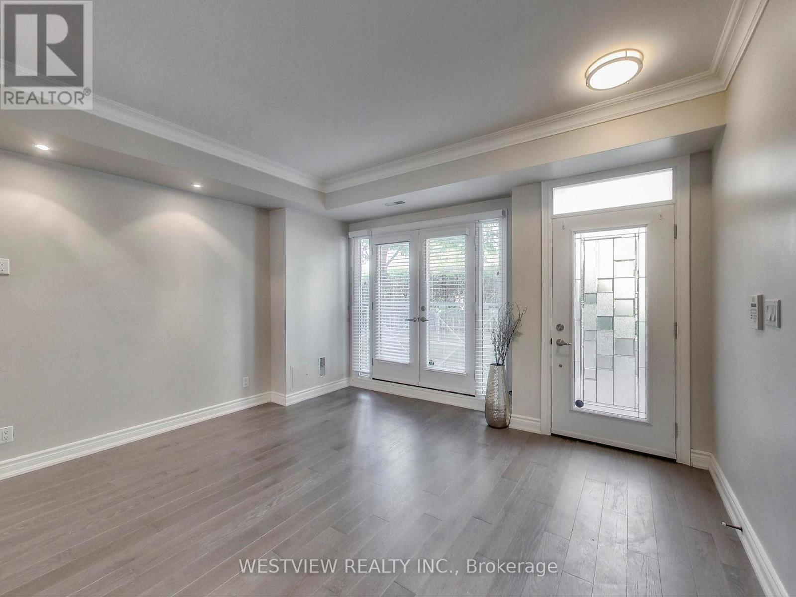 Th7 - 2111 Lake Shore Boulevard W, Toronto, Ontario  M8V 4B2 - Photo 6 - W12193618