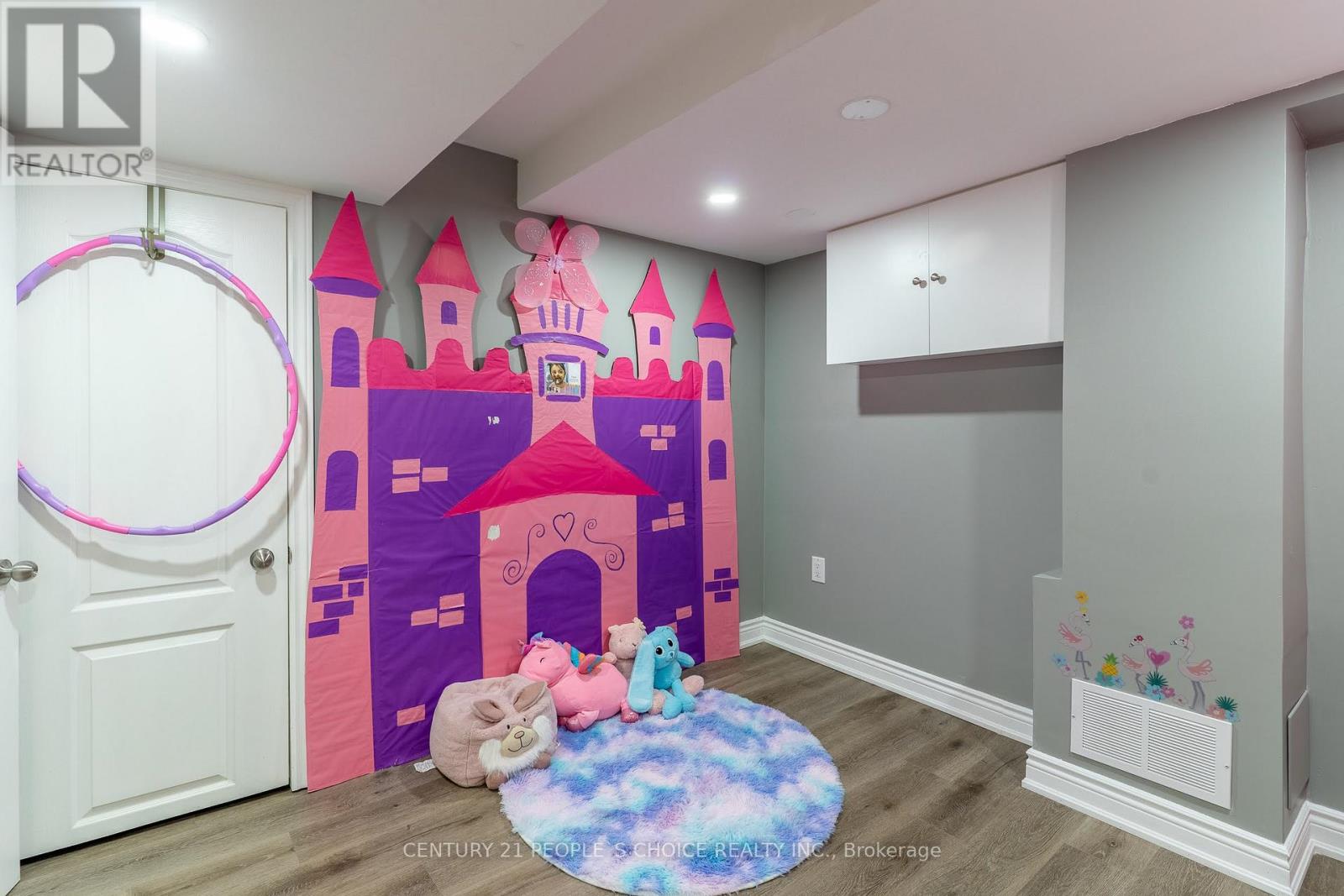 70 Glebe Crescent, Brampton, Ontario  L6S 1G1 - Photo 33 - W12193642
