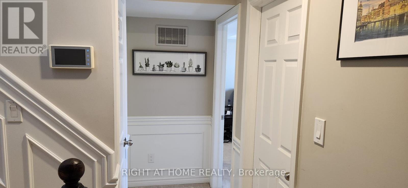 7-04 - 2420 Baronwood Drive, Oakville (Wm Westmount), Ontario  L6M 0X6 - Photo 13 - W12193660