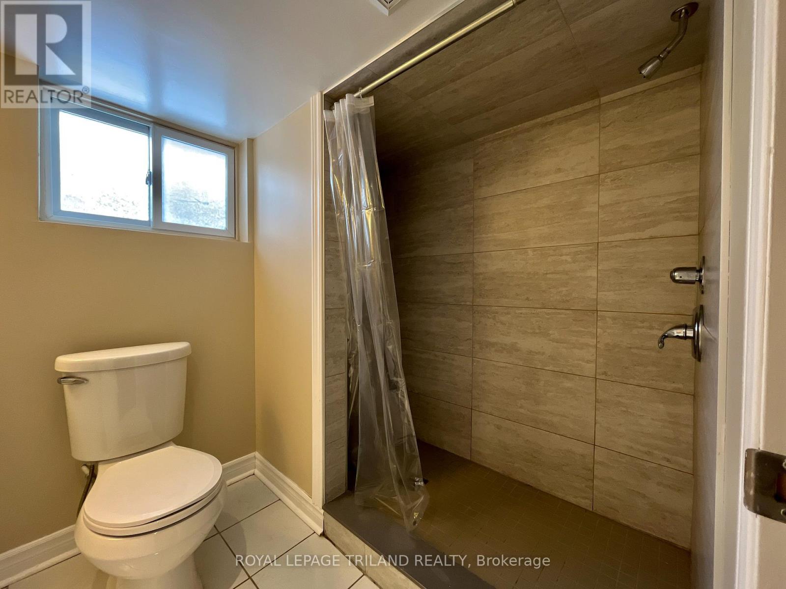 144 Victoria Street, London East, Ontario  N6A 2B7 - Photo 12 - X12193672
