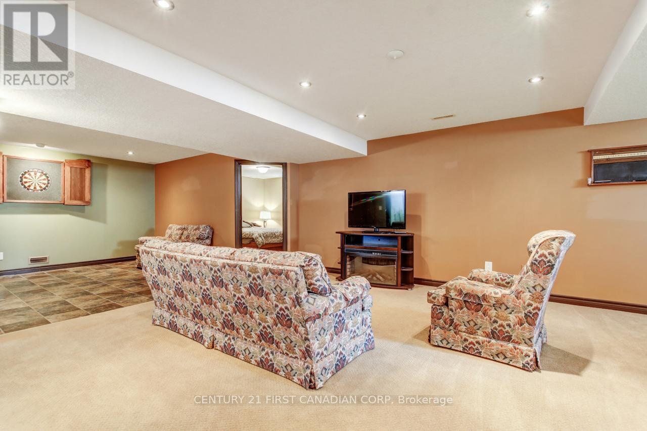 2137 Jack Nash Drive, London South (South A), Ontario  N6K 5R1 - Photo 22 - X12193724