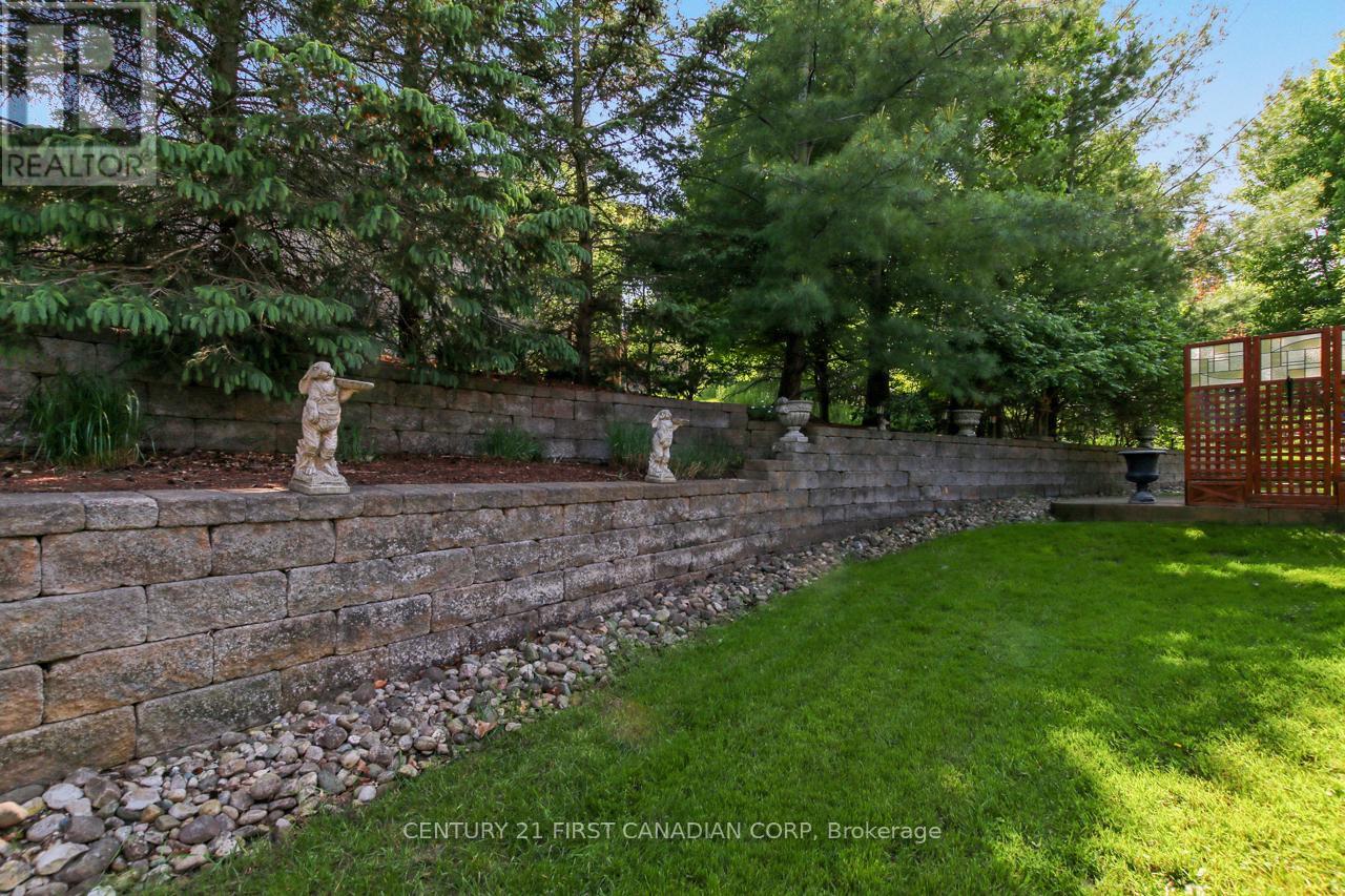 2137 Jack Nash Drive, London South, Ontario  N6K 5R1 - Photo 32 - X12193724