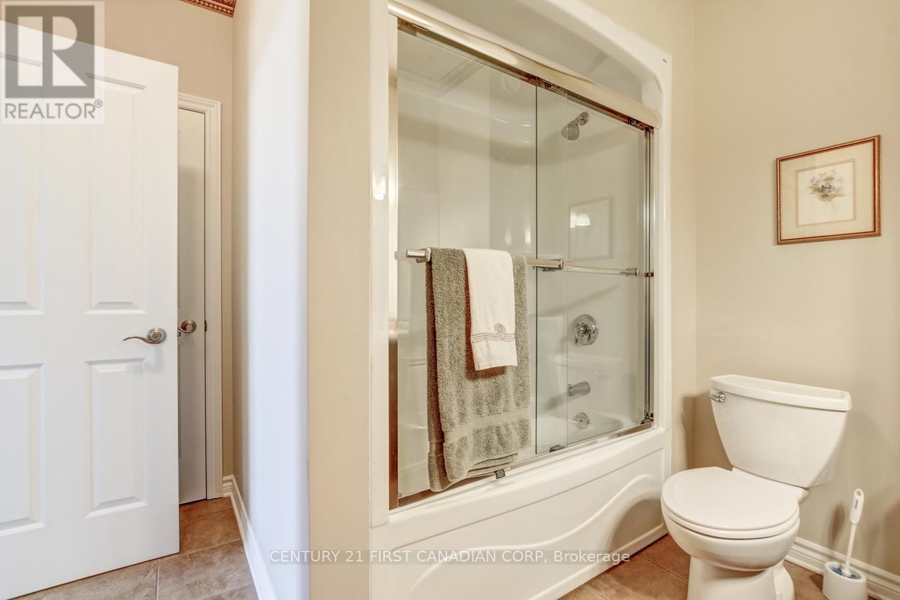 2137 Jack Nash Drive, London South, Ontario  N6K 5R1 - Photo 7 - X12193724