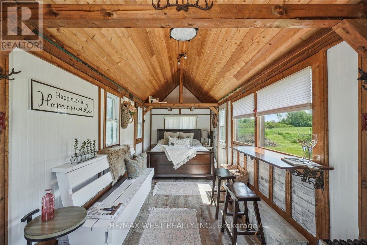 7817 Sideroad 10, Centre Wellington, Ontario  N1M 2W3 - Photo 26 - X12193615