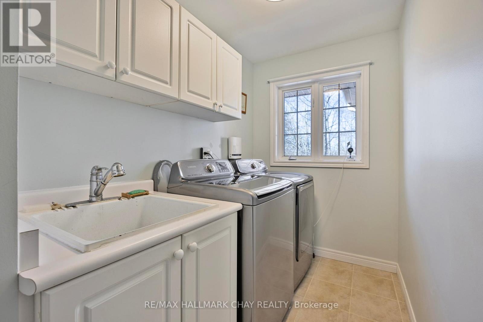 7 Pineview Drive, Oro-Medonte, Ontario  L0L 2L0 - Photo 25 - S12191930