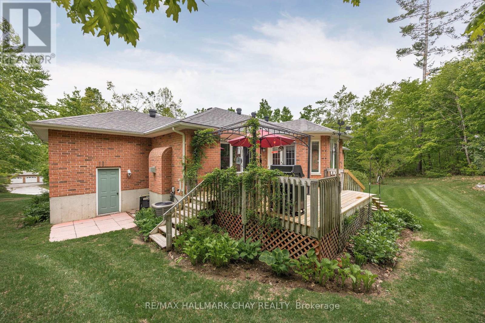 7 Pineview Drive, Oro-Medonte, Ontario  L0L 2L0 - Photo 42 - S12191930