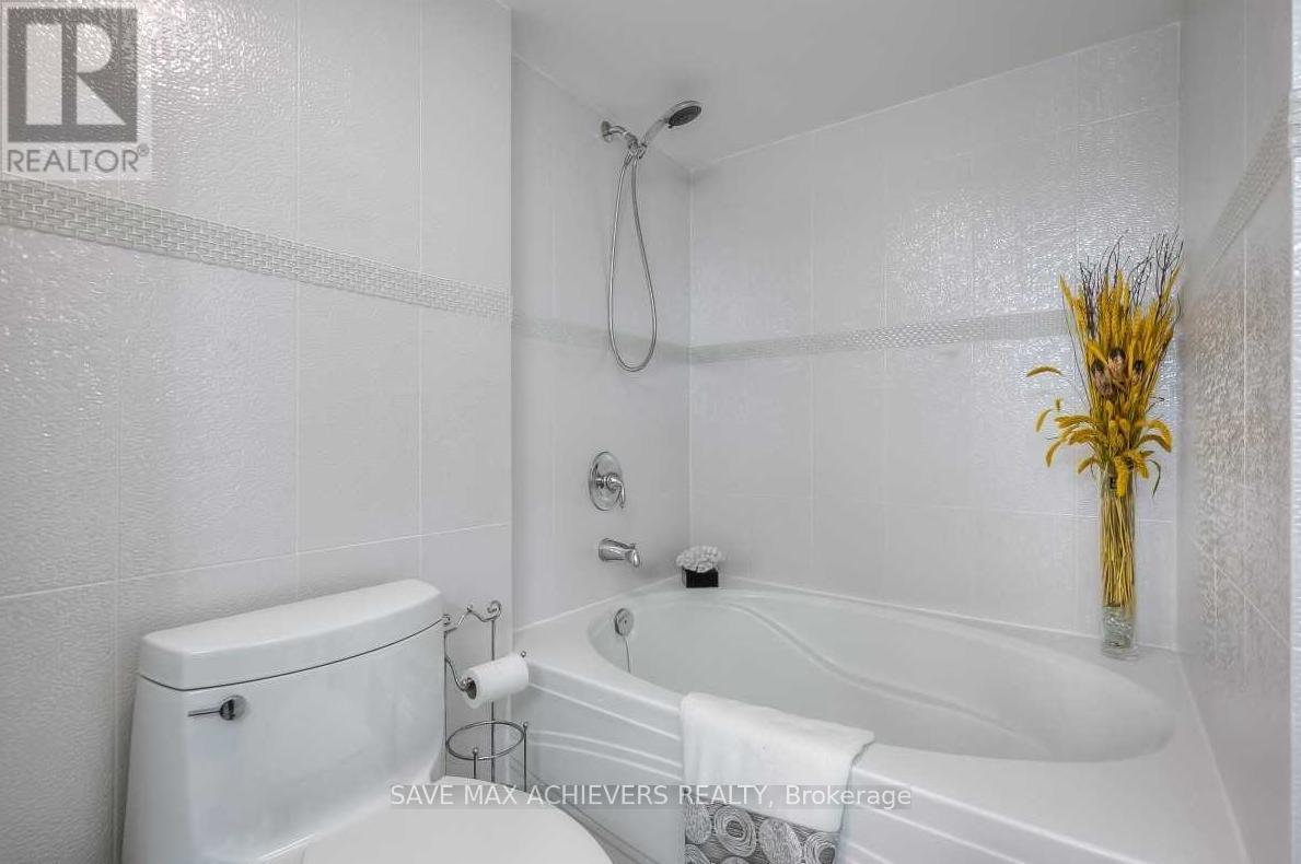 1815 - 5 Rowntree Road, Toronto (Mount Olive-Silverstone-Jamestown), Ontario  M9V 5G9 - Photo 13 - W12193378