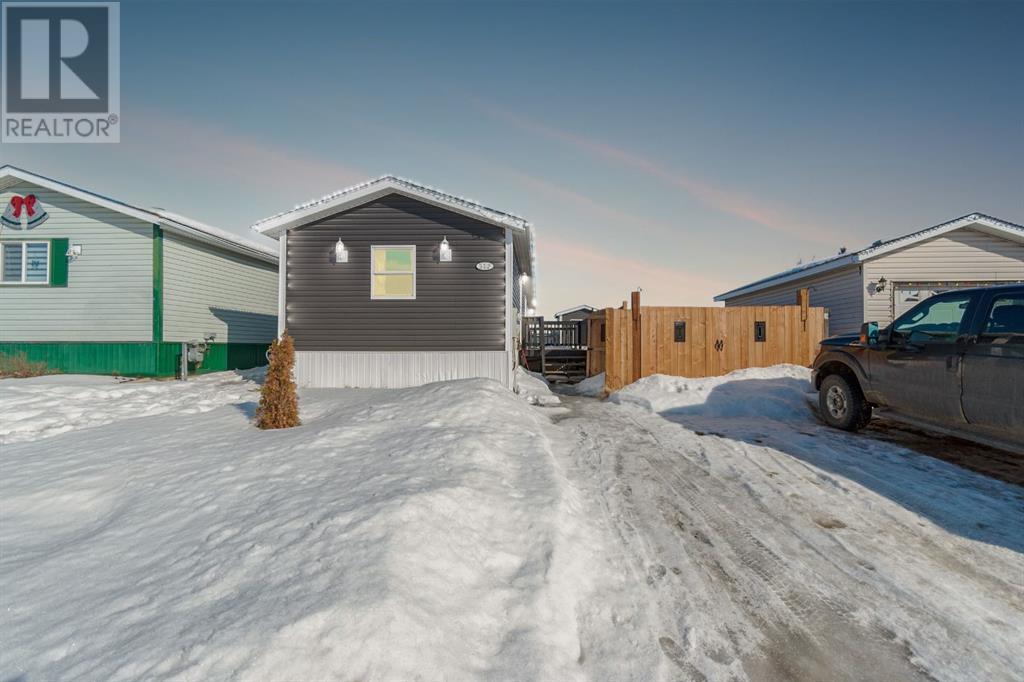 312 Harpe Way, Fort Mcmurray, Alberta  T9K 2L1 - Photo 1 - A2199527