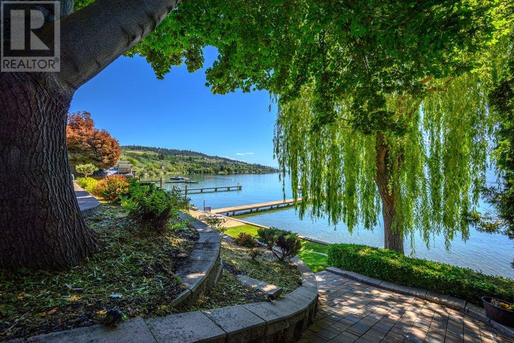 12864 Pixton Road, Lake Country, British Columbia  V4V 1C9 - Photo 4 - 10350447
