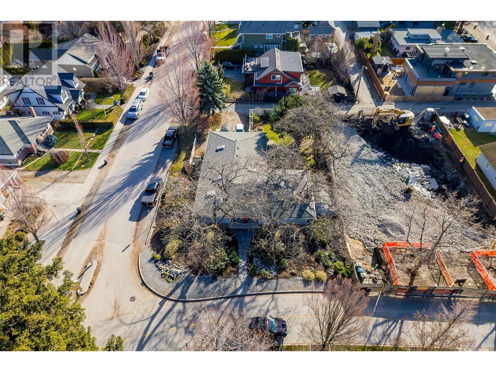 2021 Abbott Street, Kelowna, British Columbia  V1Y 1C4 - Photo 42 - 10350430