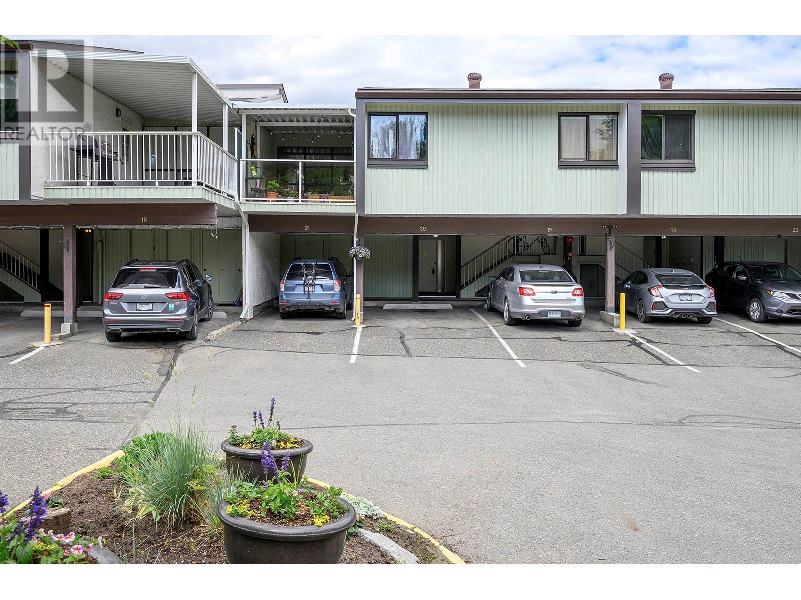 Property at 137 McGill Road Unit# 20 image 4