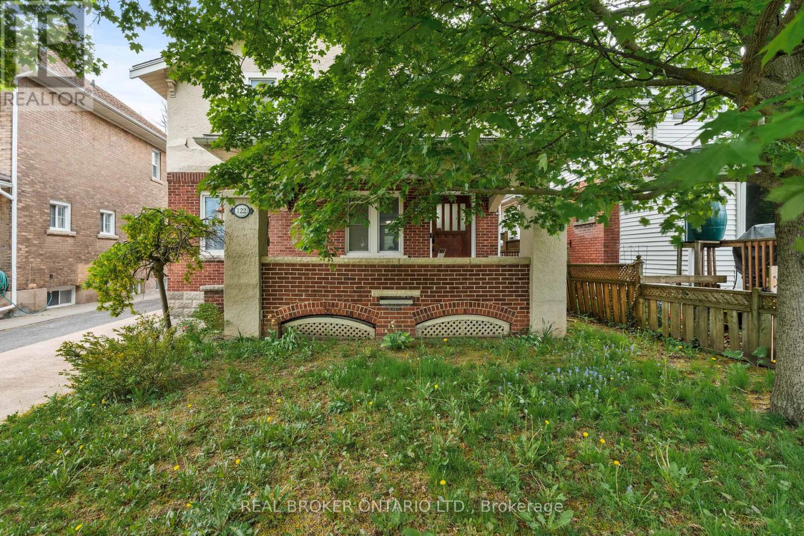Property at 122 DOROTHY STREET image 2