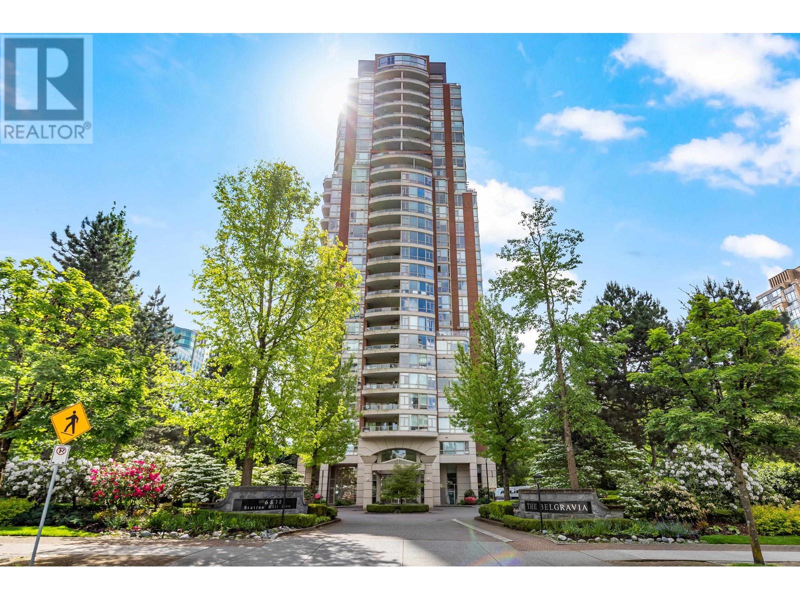 907 6838 STATION HILL DRIVE, burnaby, British Columbia V3N5A4