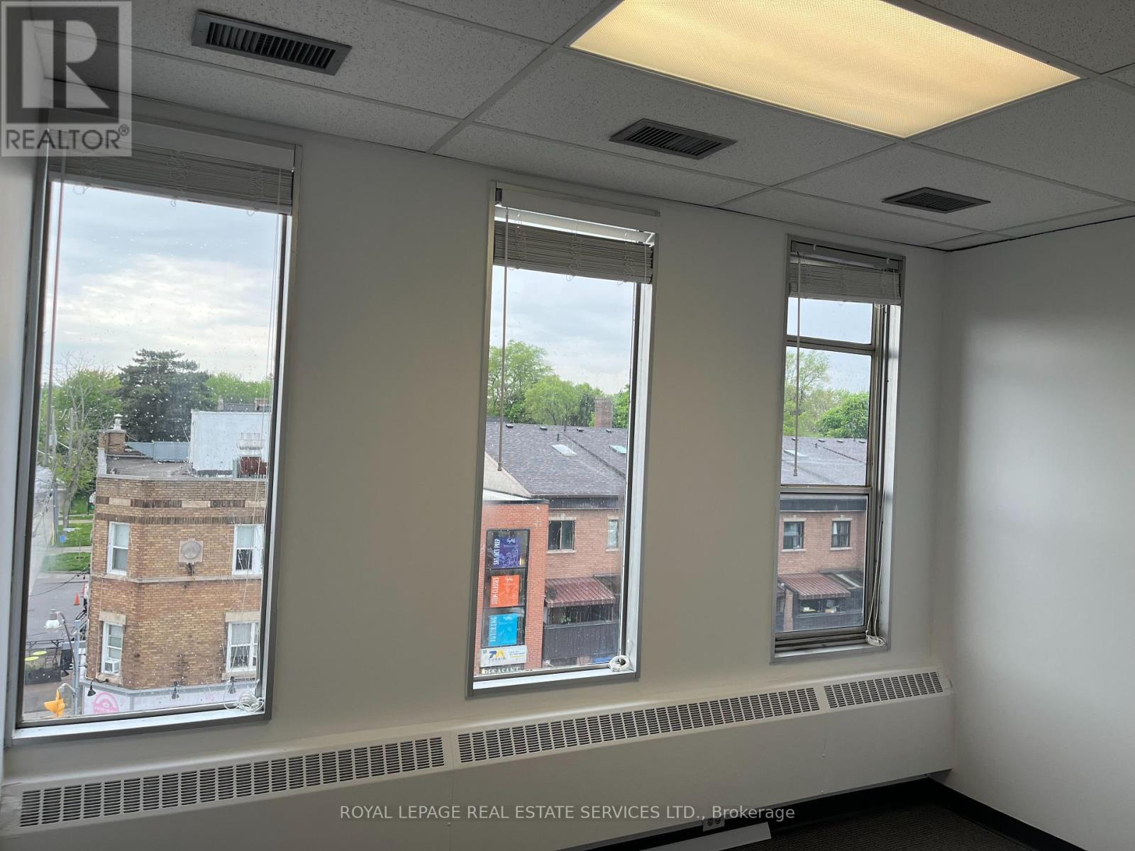 404 - 3335 Yonge Street, Toronto, Ontario  M4N 2M1 - Photo 2 - C12193700
