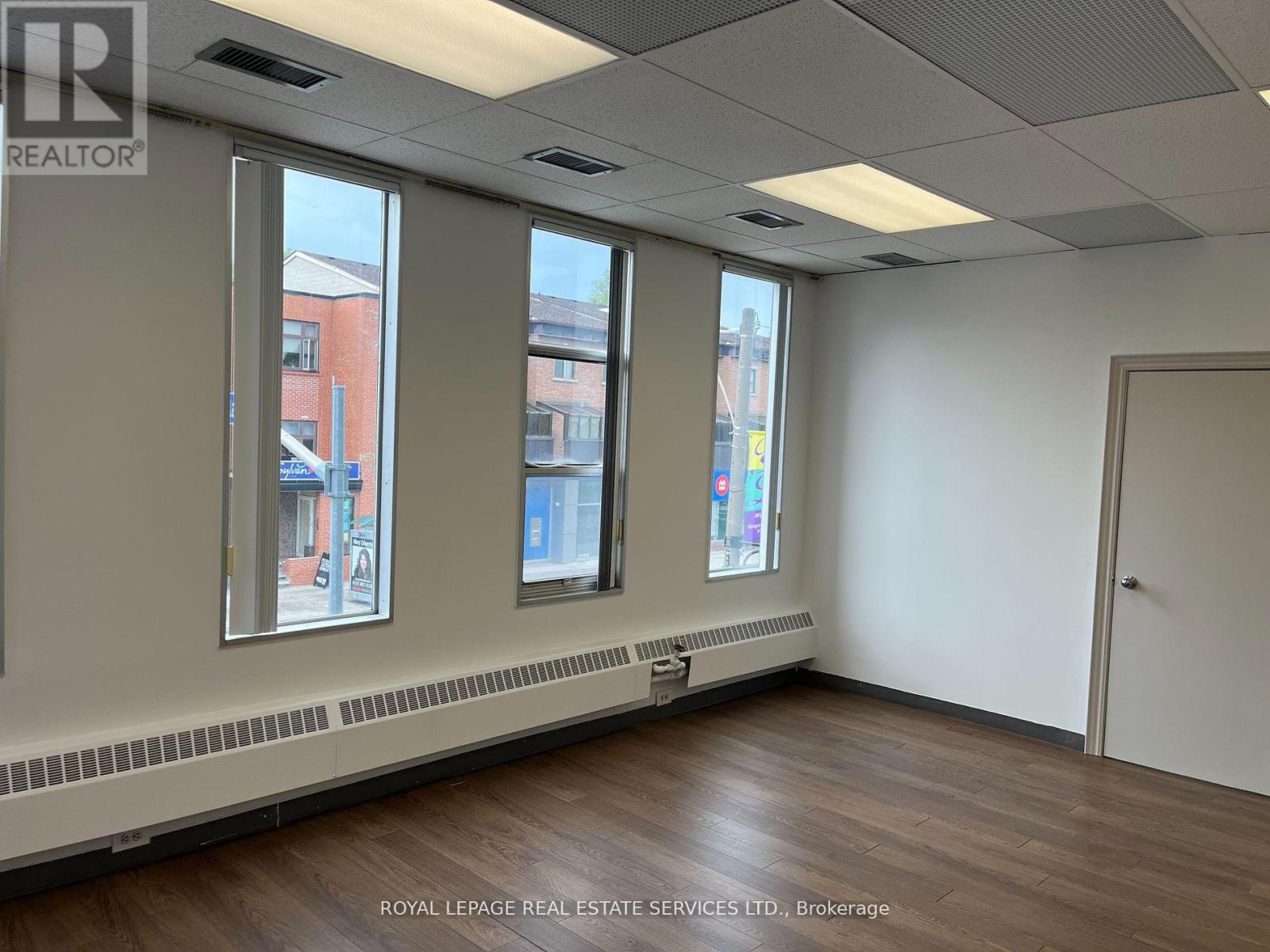 201 - 3335 Yonge Street, Toronto, Ontario  M4N 2M1 - Photo 4 - C12193729