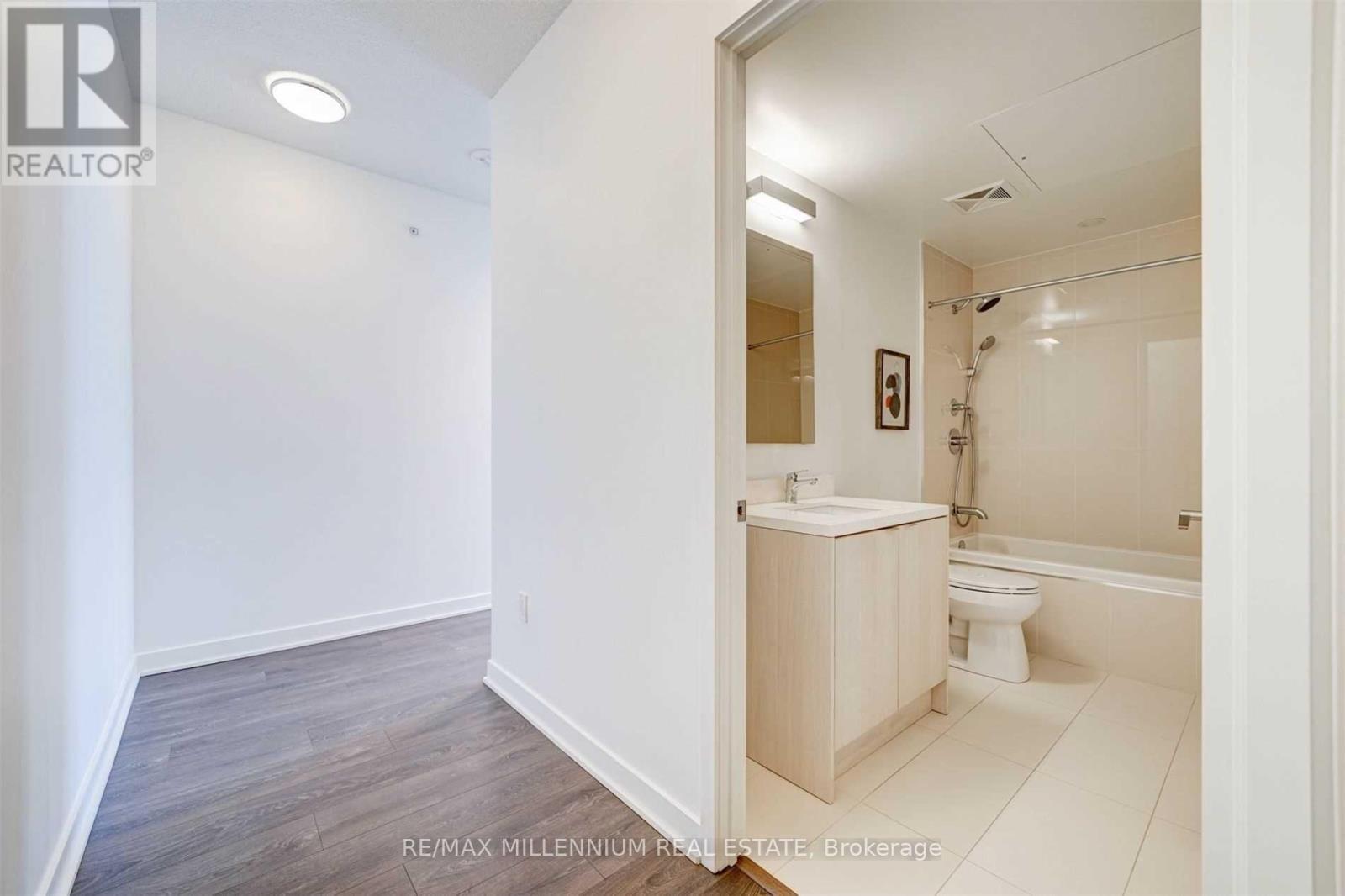 4108 - 125 Blue Jays Way, Toronto, Ontario  M5V 0N5 - Photo 4 - C12193743