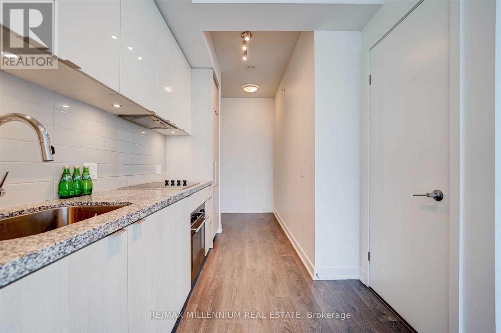 4108 - 125 Blue Jays Way, Toronto, Ontario  M5V 0N5 - Photo 8 - C12193743