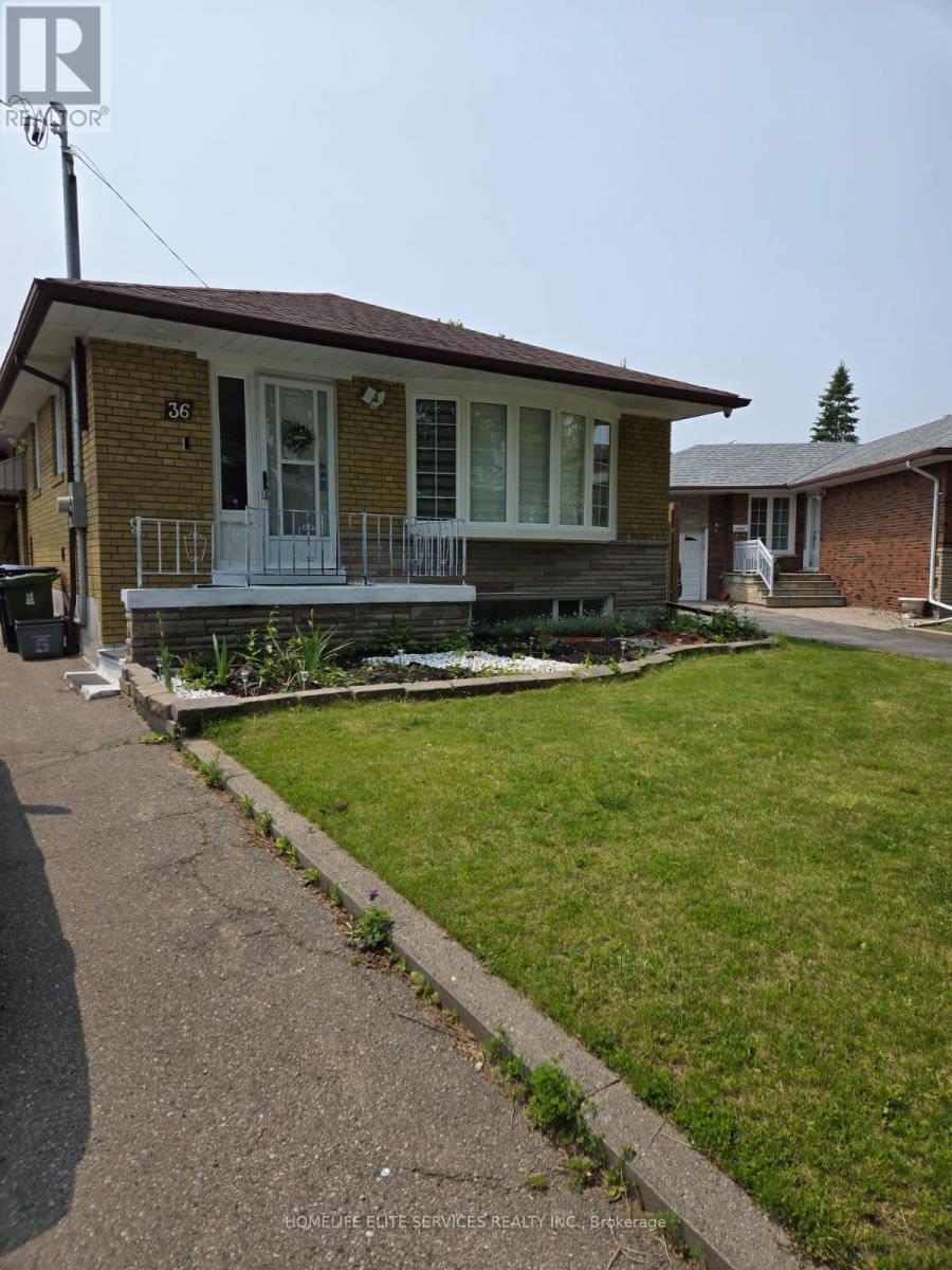36 HATHWAY DRIVE, Toronto, Ontario