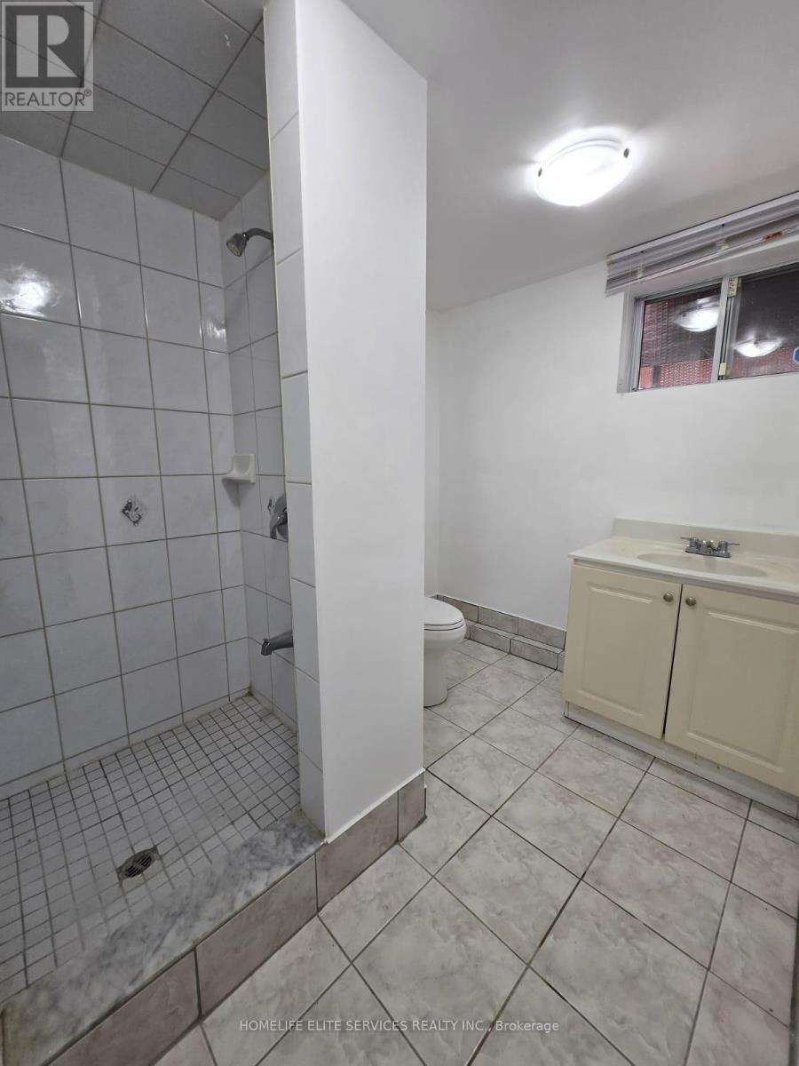 36 Hathway Drive, Toronto, Ontario  M1P 4L5 - Photo 9 - E12193696