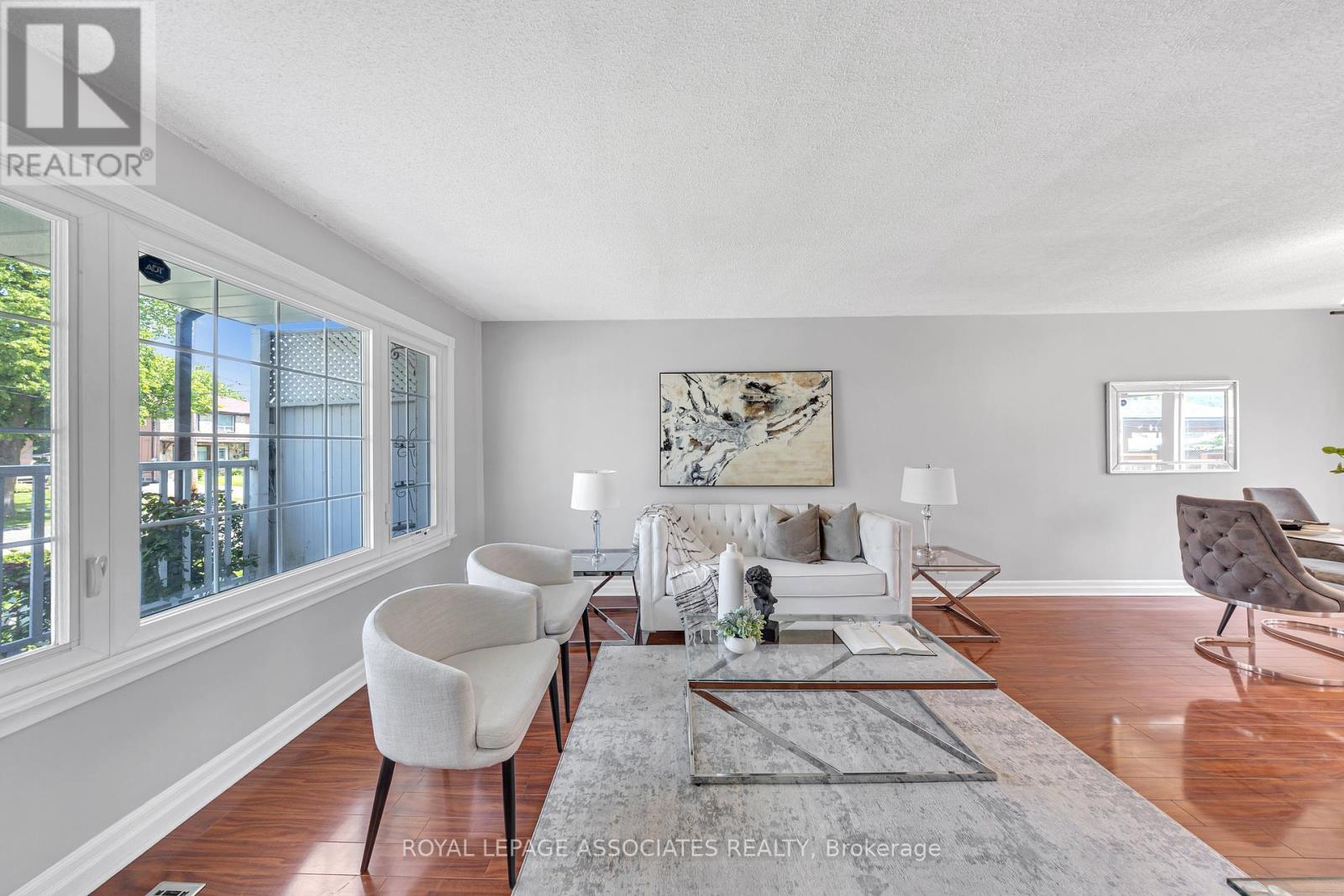 154 Vauxhall Drive, Toronto, Ontario  M1P 1R4 - Photo 4 - E12193721