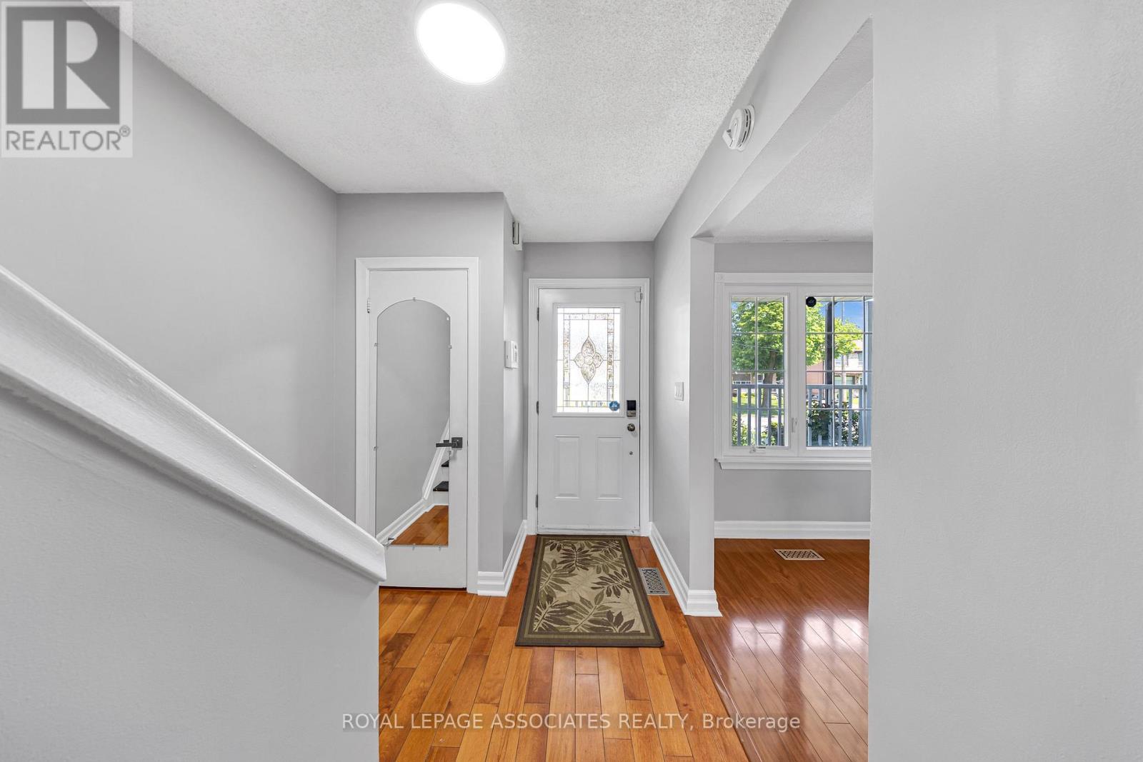 154 Vauxhall Drive, Toronto, Ontario  M1P 1R4 - Photo 5 - E12193721