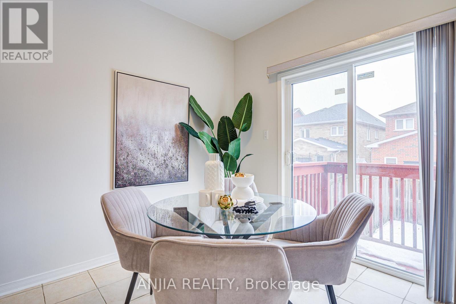 308 Caboto Trail, Markham, Ontario  L3R 4R1 - Photo 19 - N12193687