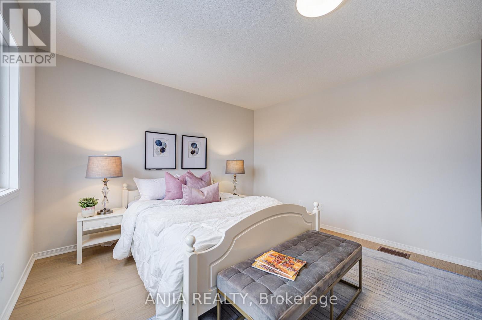 308 Caboto Trail, Markham, Ontario  L3R 4R1 - Photo 24 - N12193687