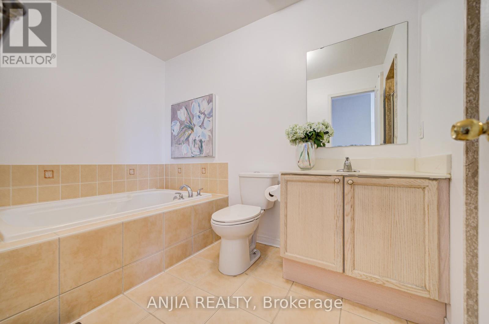 308 Caboto Trail, Markham, Ontario  L3R 4R1 - Photo 25 - N12193687