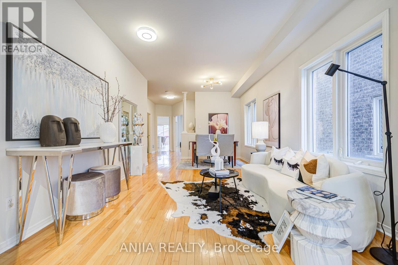 308 Caboto Trail, Markham, Ontario  L3R 4R1 - Photo 7 - N12193687