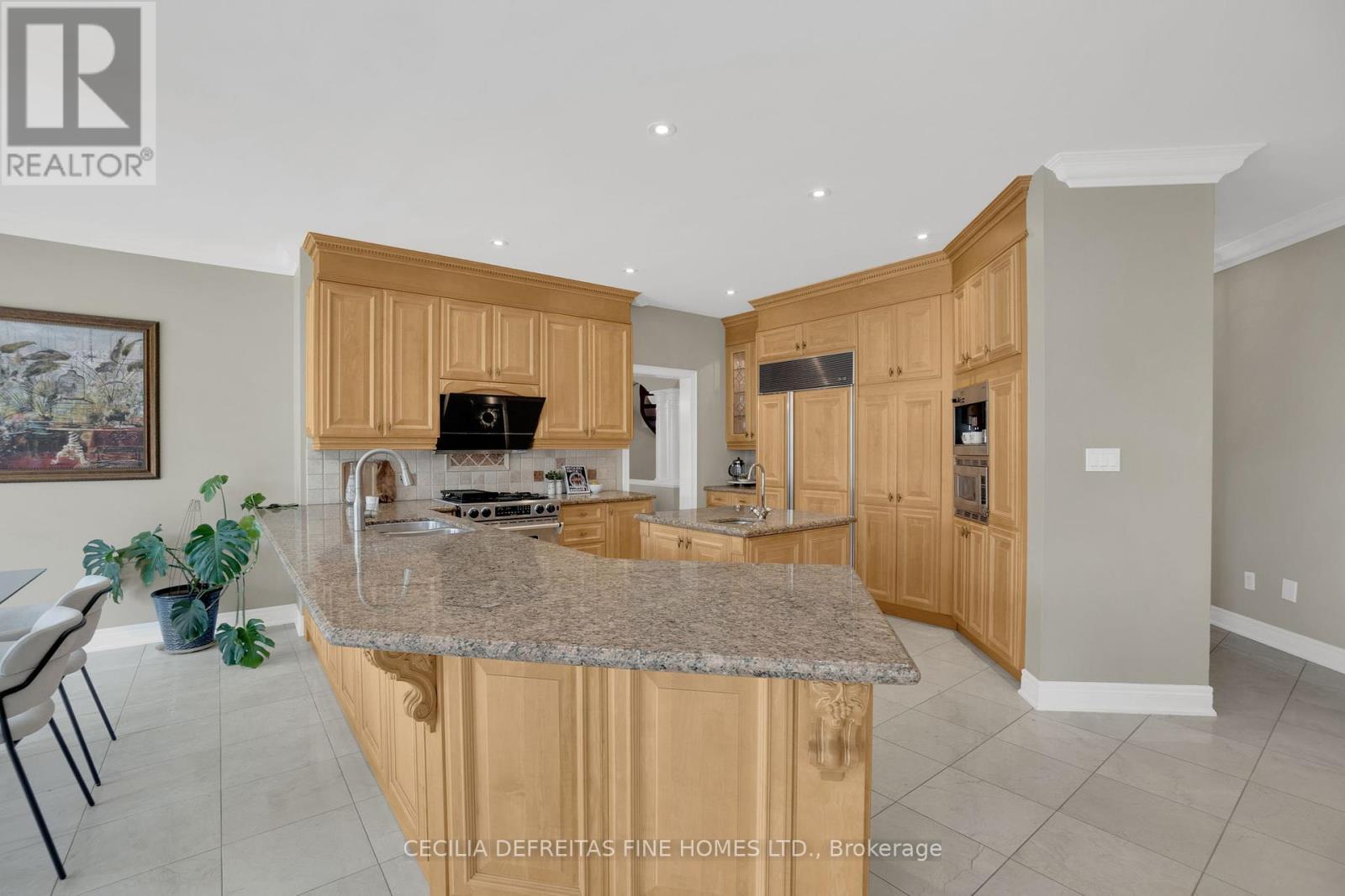 173 Polo Crescent, Vaughan, Ontario  L4L 8W7 - Photo 10 - N12193736