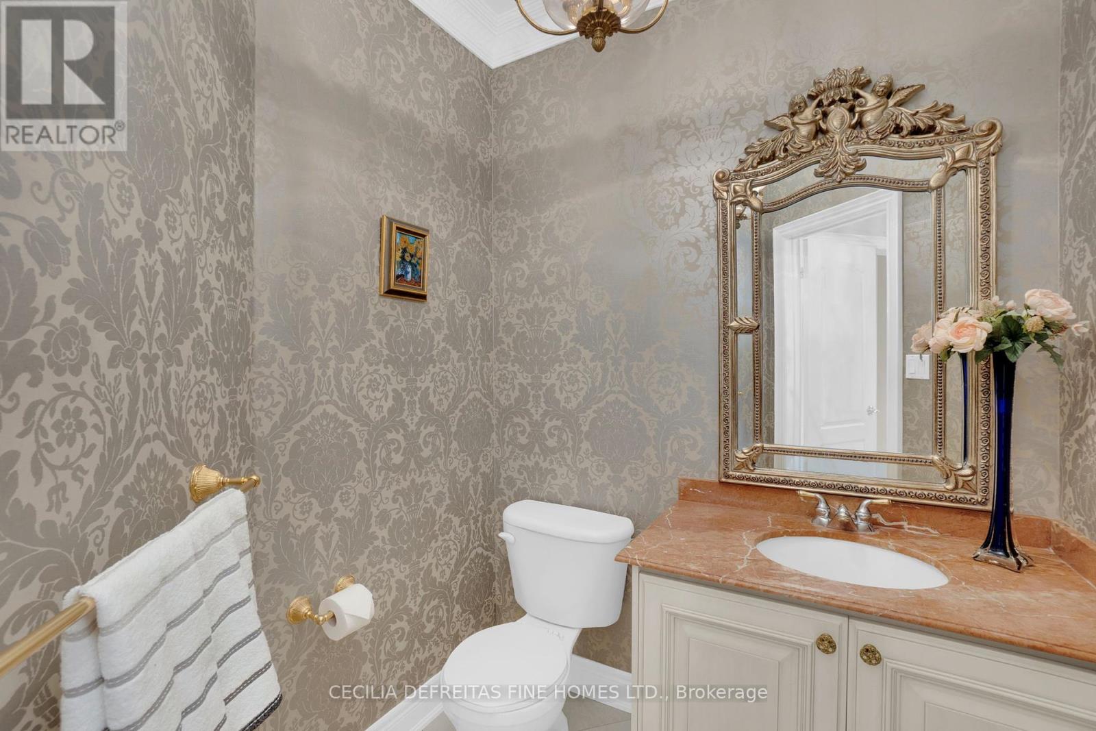 173 Polo Crescent, Vaughan (East Woodbridge), Ontario  L4L 8W7 - Photo 18 - N12193736