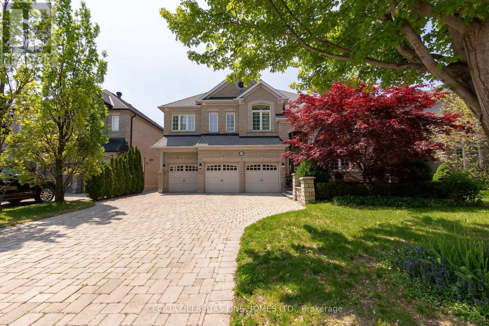 173 Polo Crescent, Vaughan, Ontario  L4L 8W7 - Photo 2 - N12193736