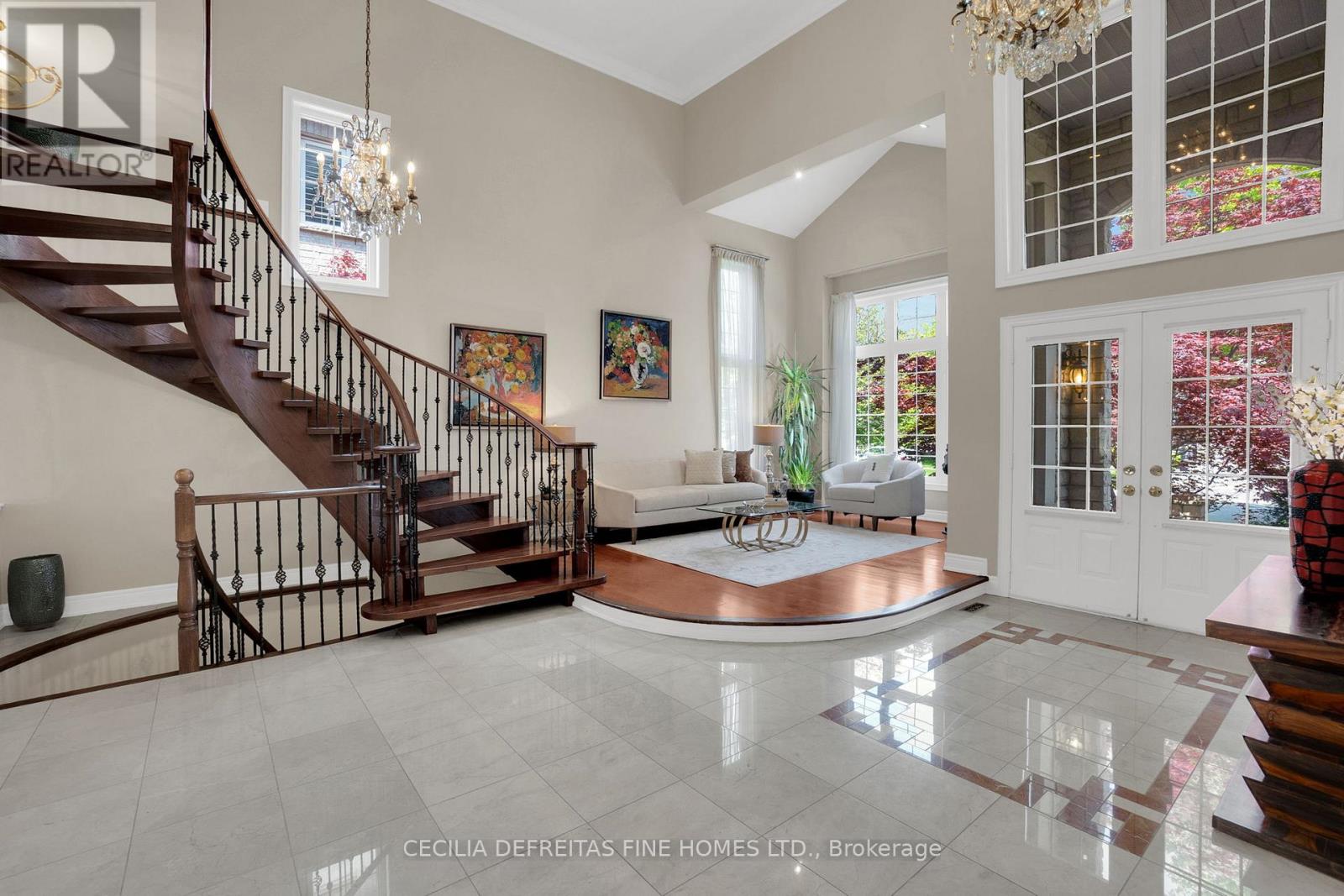 173 Polo Crescent, Vaughan, Ontario  L4L 8W7 - Photo 4 - N12193736