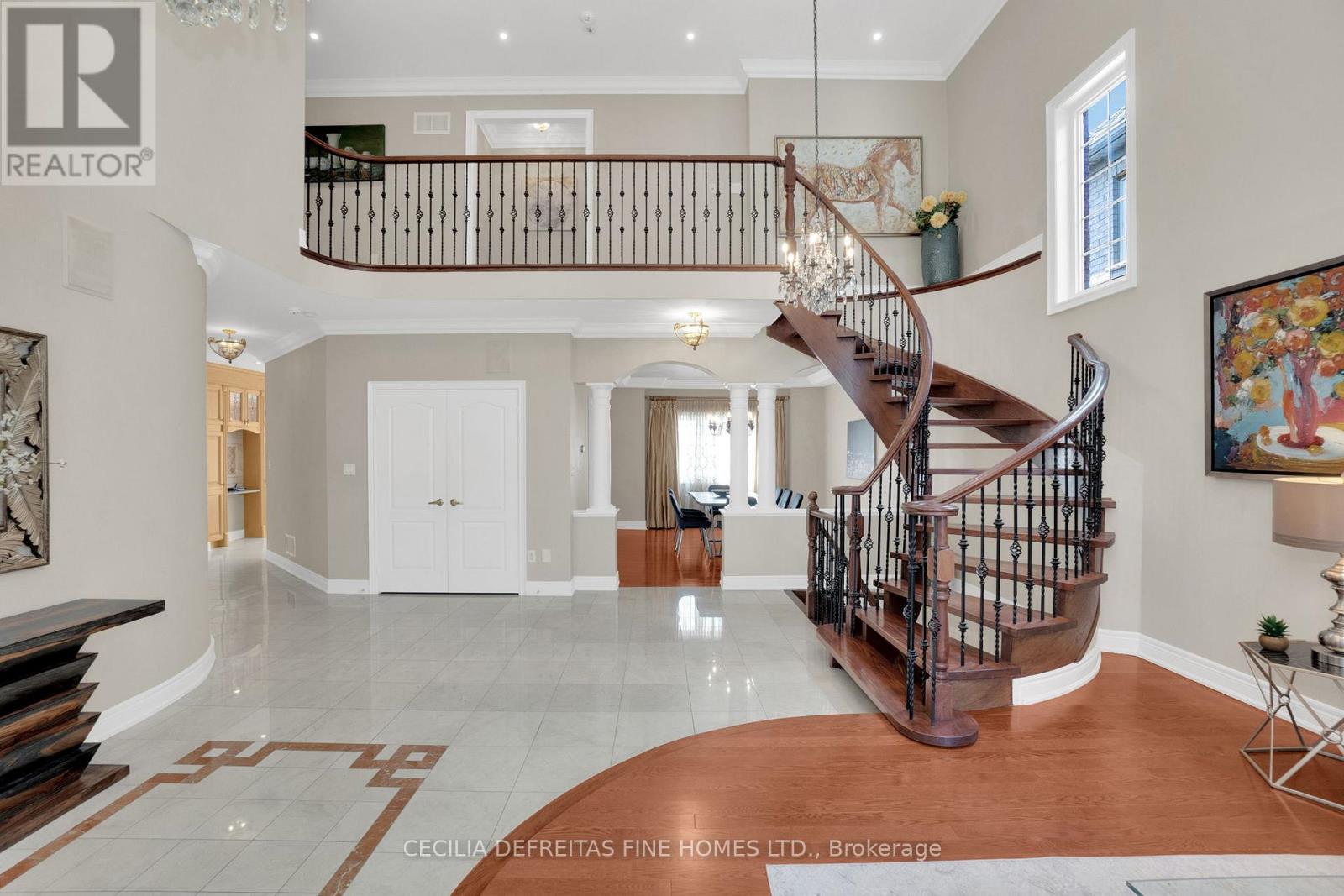 173 Polo Crescent, Vaughan, Ontario  L4L 8W7 - Photo 6 - N12193736